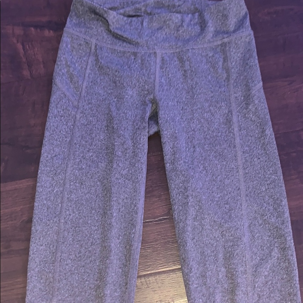 gray leggings
